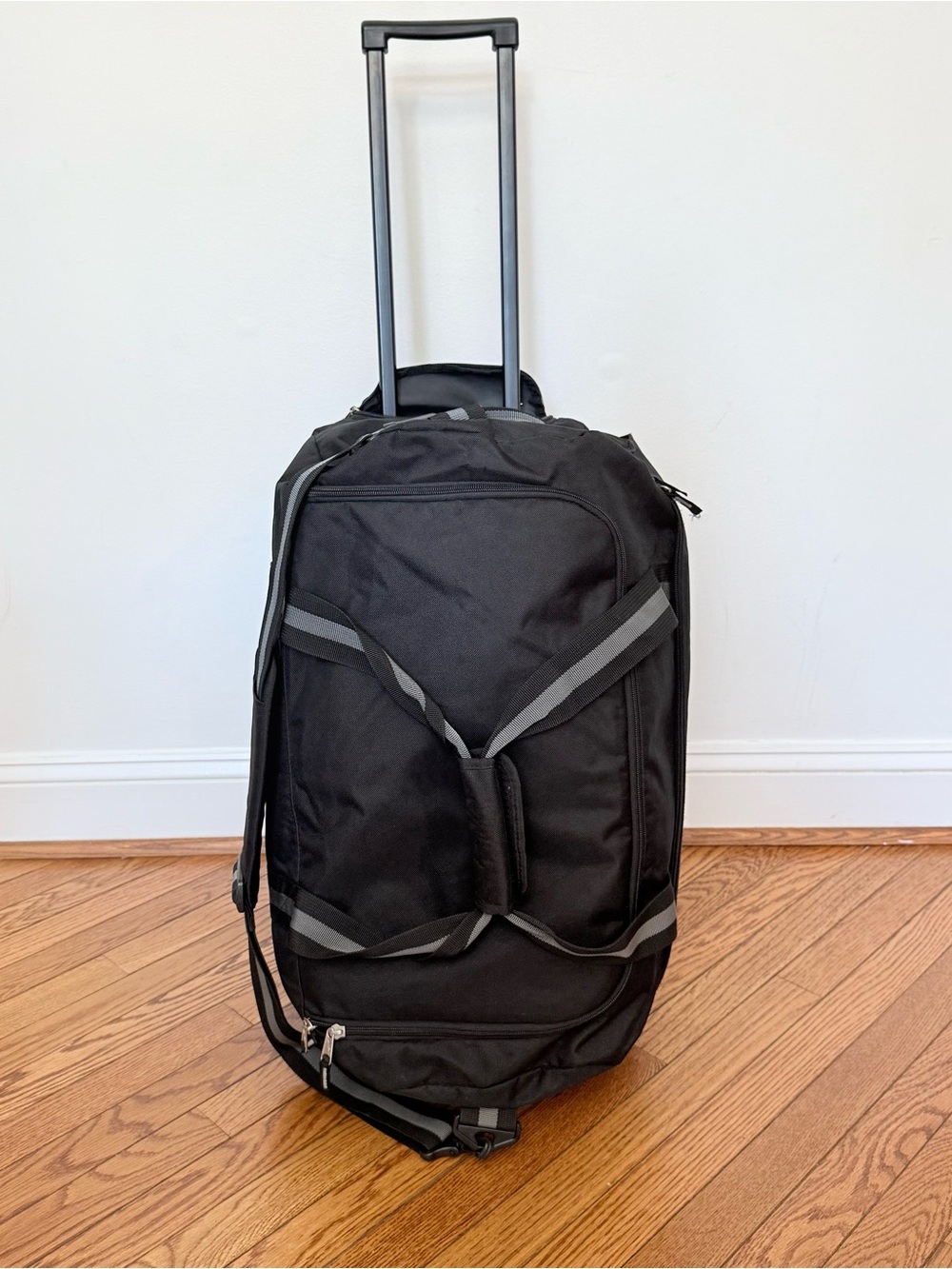 Eddie Bauer 22” Rolling Duffel Bag Black Wheeled Luggage Carry On Pull Handle